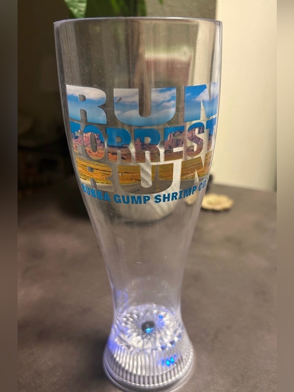 Bubba Gump Shrimp Co.🦐Run Forrest Run Light-Up 20 oz. Pilsner Plastic Drinkware